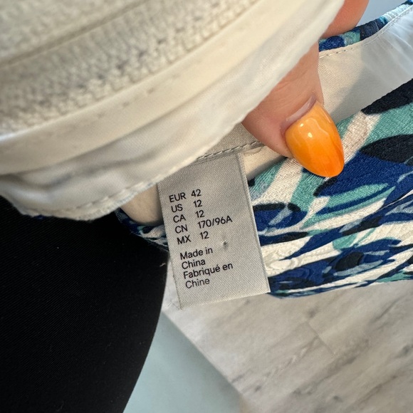 Floral Cocktail Dress - Picture 5 of 7